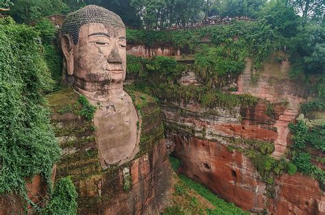 天泉寺、壮大な仏像と自然に抱かれた歴史を感じよ！